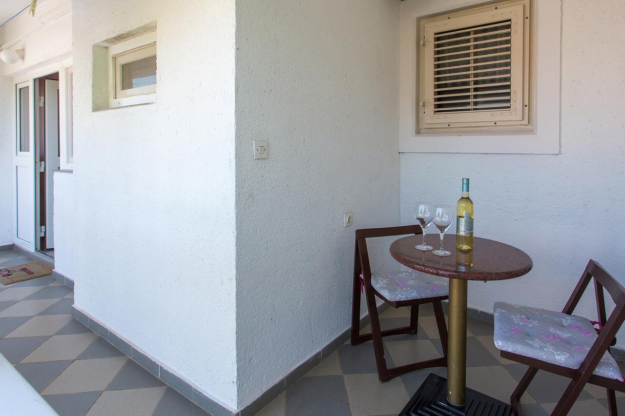Apartment Manuel Porec Exterior photo